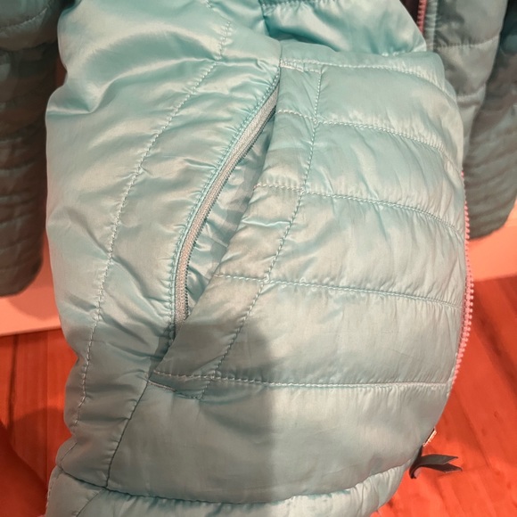The North Face Reversible Jacket - Picture 2 of 8